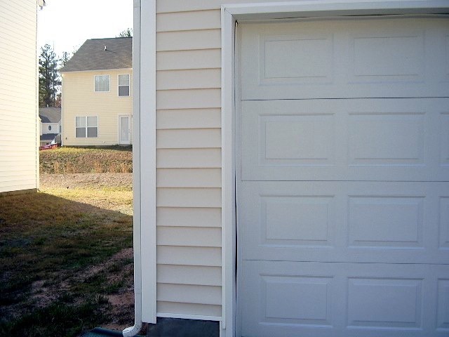 PB300232